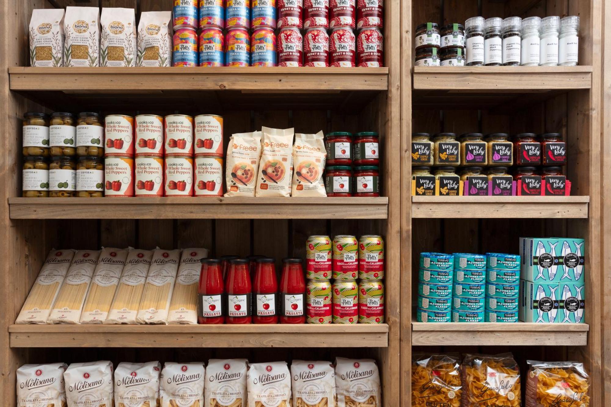 Schloss Roxburghe, Part Of Destination By Hyatt Екстер'єр фото A typical grocery store display