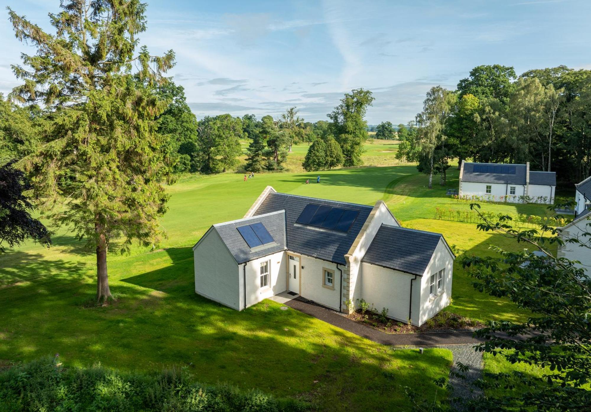 Schloss Roxburghe, Part Of Destination By Hyatt Екстер'єр фото The old stable block at the centre of the estate