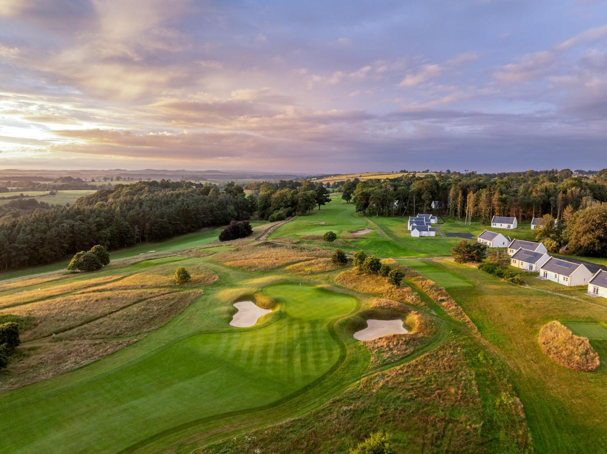 Schloss Roxburghe, Part Of Destination By Hyatt Екстер'єр фото The 18th hole at the Old Golf Course
